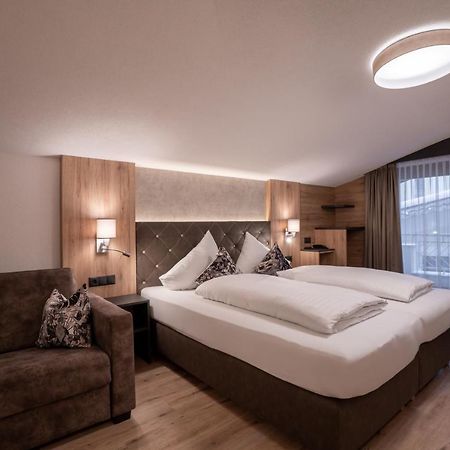 Alphotel Garni Salner อิสชเกิล ภายนอก รูปภาพ