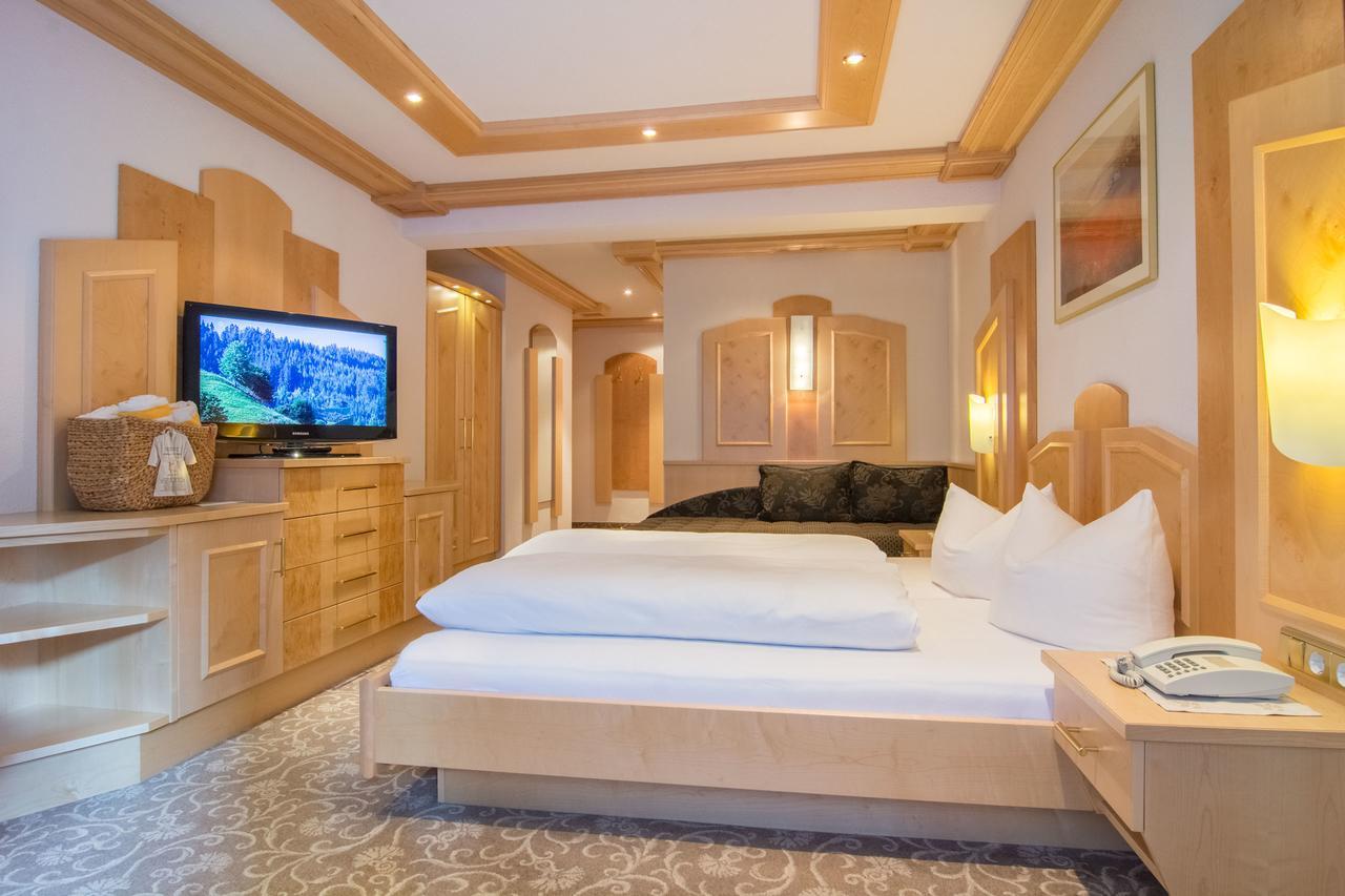Alphotel Garni Salner อิสชเกิล ภายนอก รูปภาพ